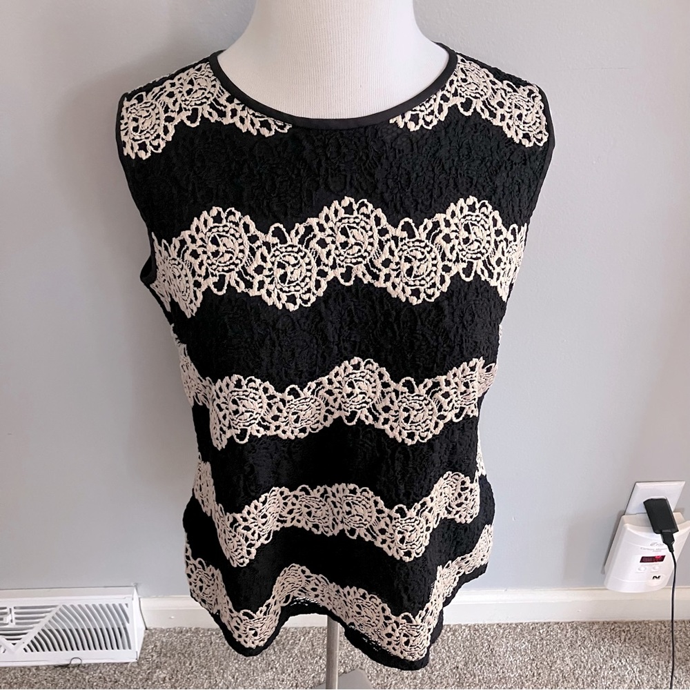 Kasper Women’s Fully Lined Sleeveless Top Floral Crochet Lace M Medium Black Tan